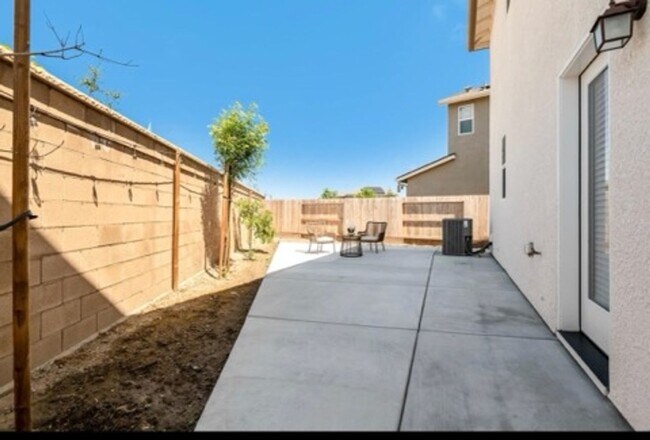 Photo - 3049 N Dudley St