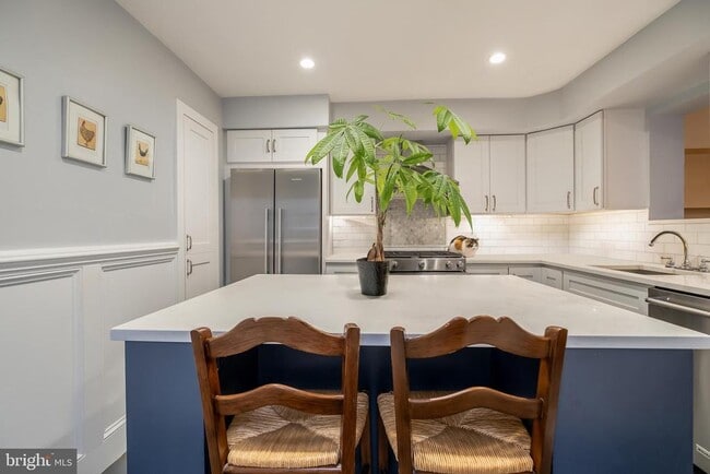 Photo - 908 S Front St