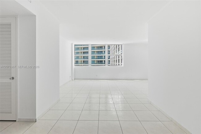 Photo - 5055 Collins Ave Unit 11F