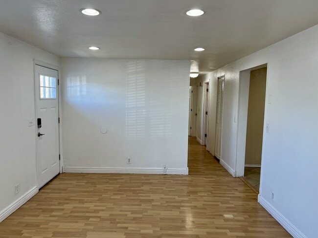 Photo - 951 Sunrise Dr