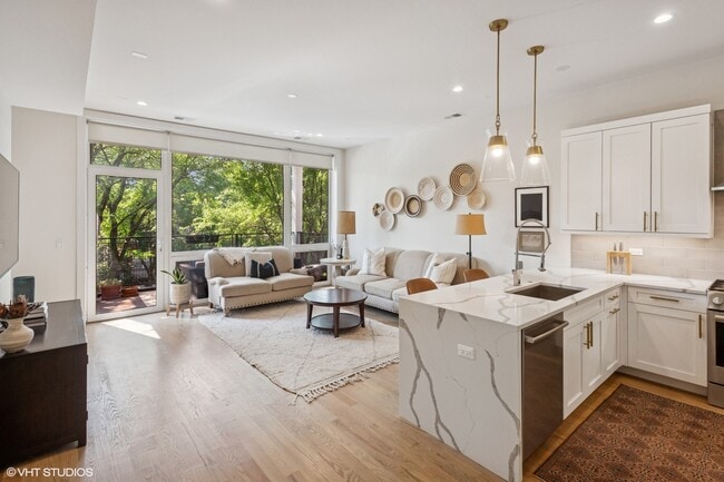 Photo - 1753 N Kedzie Ave Unit 2