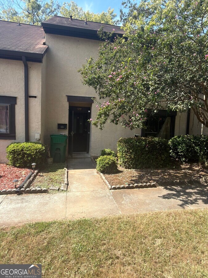 Photo - 177 Tiburon Dr