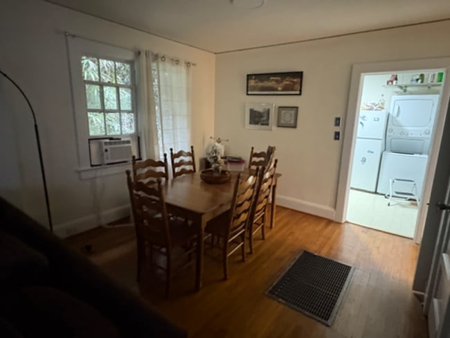 44 Davie Cir