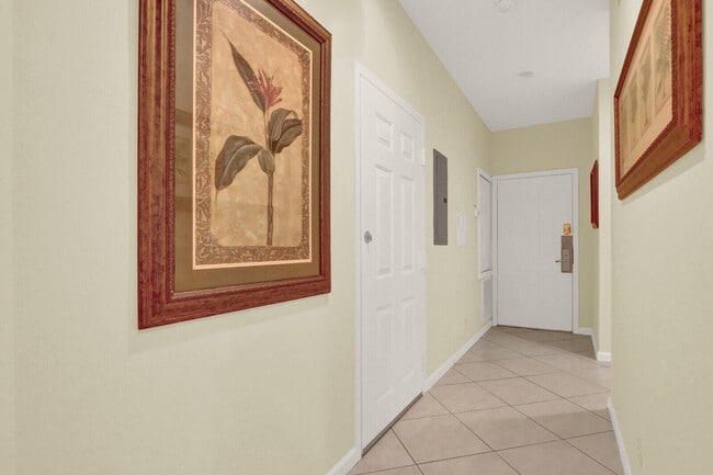 Photo - 8319 Mulligan Cir