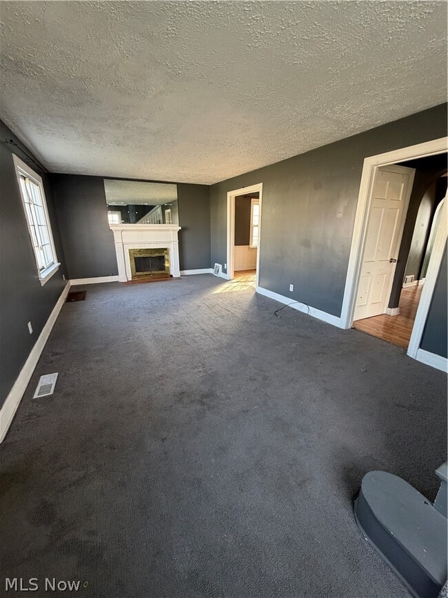 Photo - 143 Clifton Dr