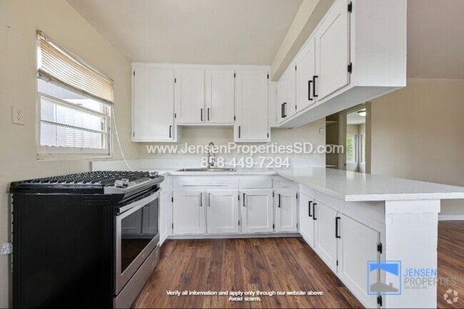 Building Photo - 550 Ritchey St Rental