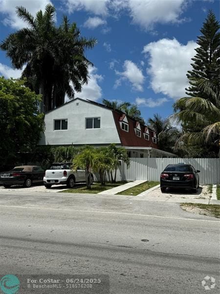 Building Photo - 2807 NW 11th St Rental