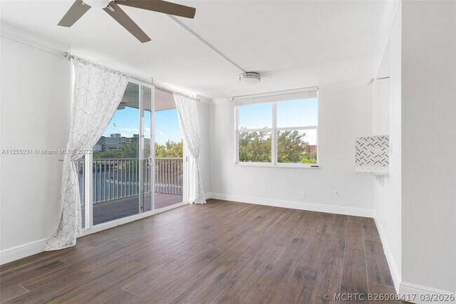 Photo - 1505 N Riverside Dr Unit 404