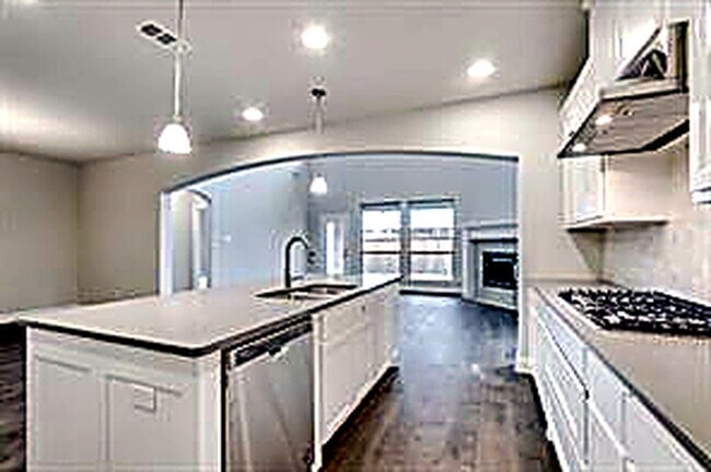 Photo - 2212 Long Park Ave