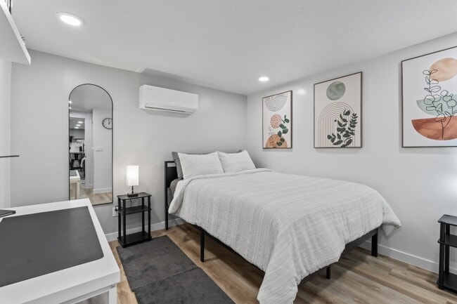 Photo - 610 W 5735 S