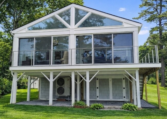 6 Upper Rich Cove Rd