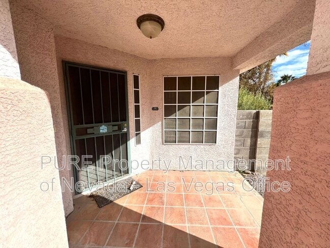 Photo - 5716 Grand Entries Dr