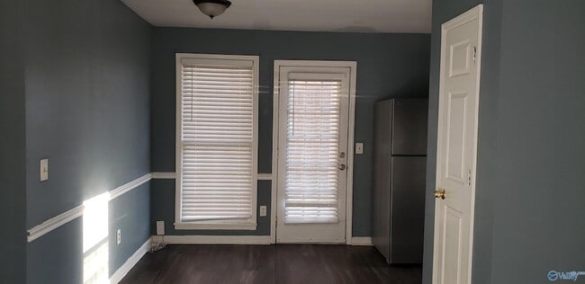 Photo - 6222 Robinhood Ln NW Unidad B