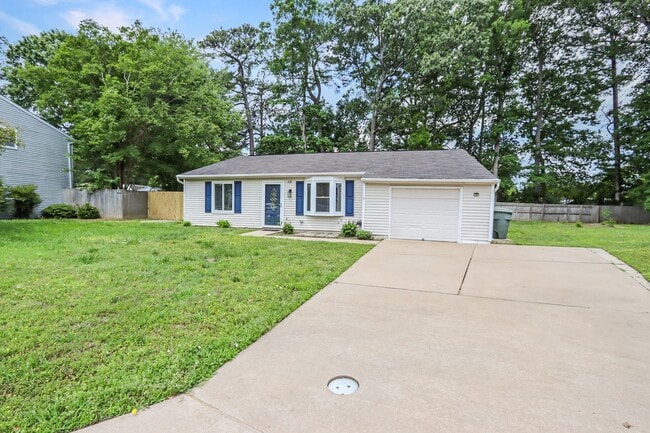Building Photo - 531 Ashwood Dr