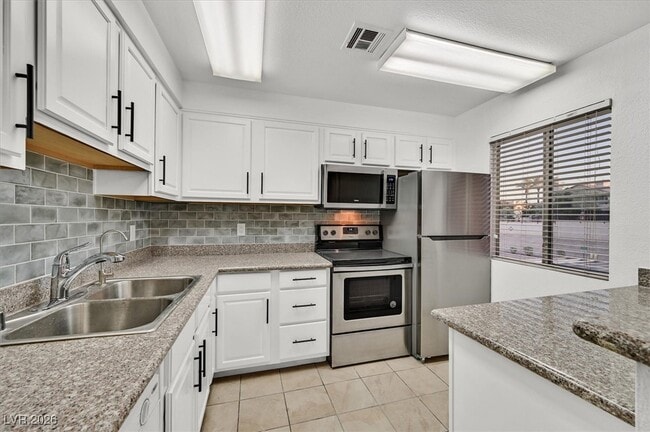 Building Photo - 5499 Indian River Dr Unit 356