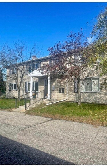 Photo - 510 Montrose Ave Unit 8