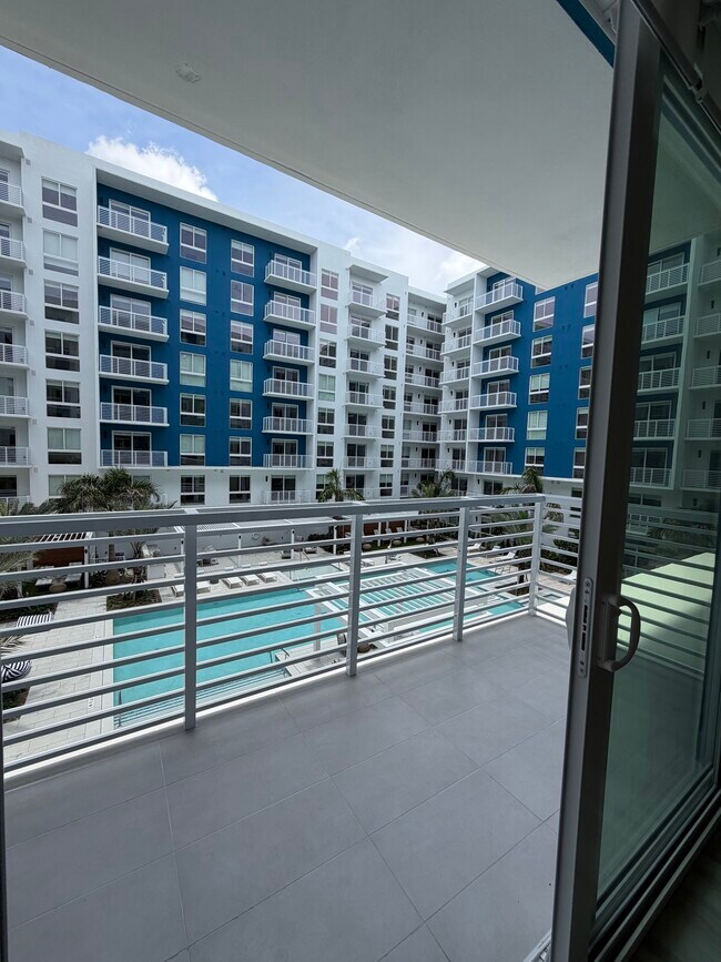 Photo - 2375 NE 186th St Unit 622
