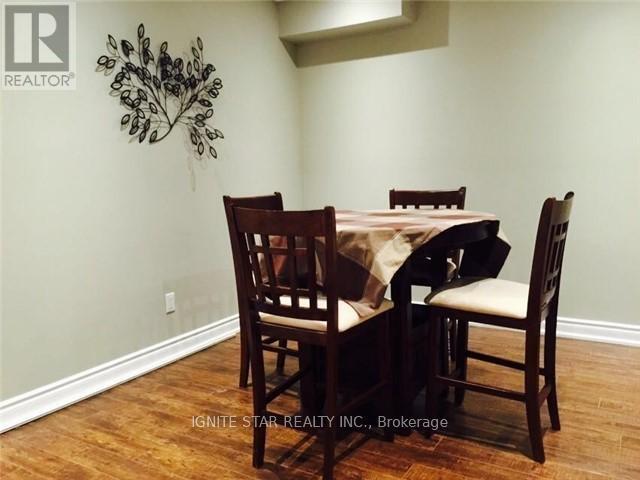 Photo - 2079 The Collegeway