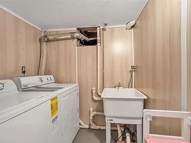 Photo - 746 E 342nd St