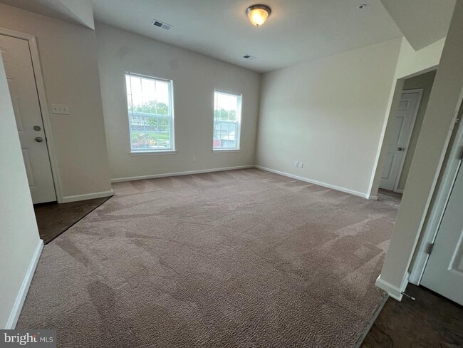 Photo - 103 Goods Wy