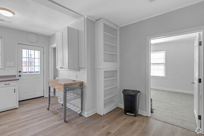 Building Photo - 3086 Spottswood Ave Rental