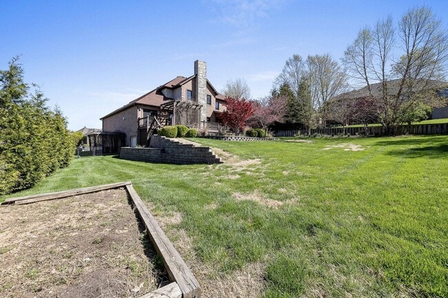 Photo - 5 Bedroom Dream Home!