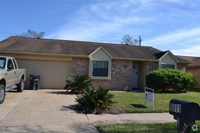 Building Photo - 9911 Overview Dr Rental