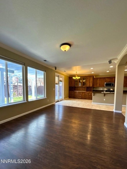 Photo - 1783 Back Country Rd