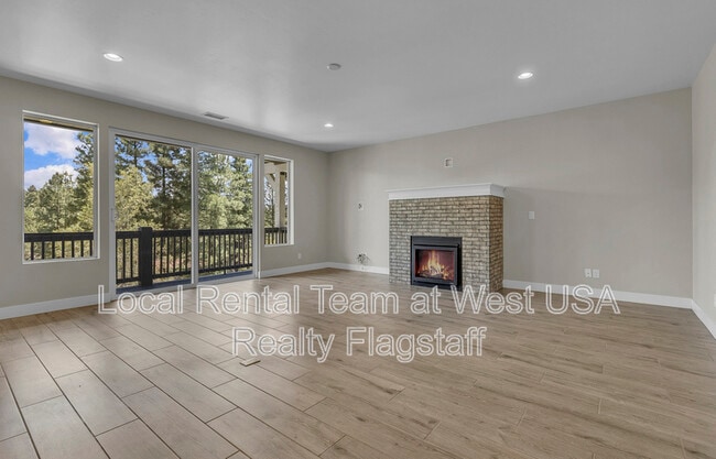 Photo - 781 N Forest View Dr