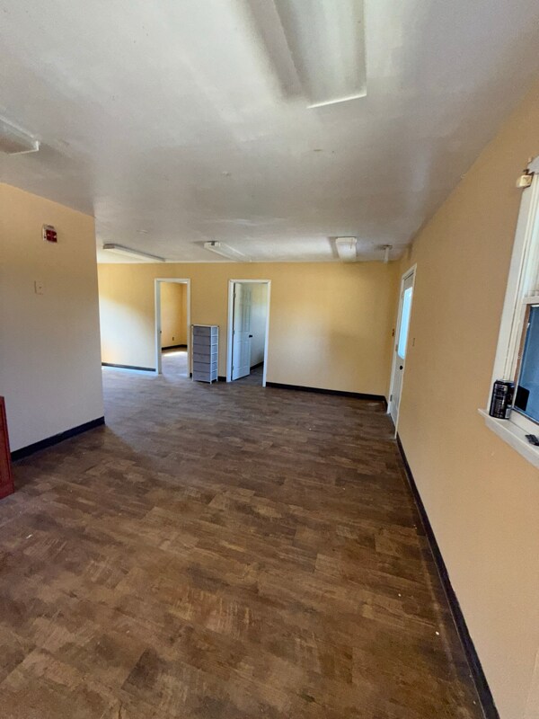 Photo - 207 W Walnut St