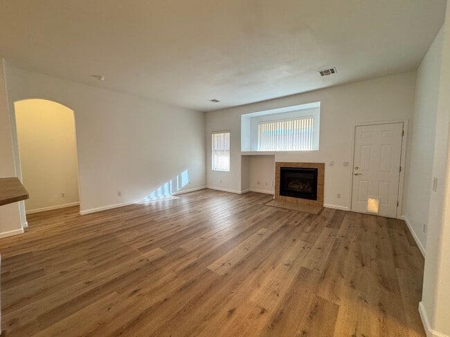 Photo - 2772 Broadmoor Dr
