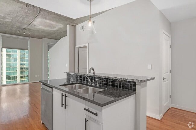 Building Photo - 250 Pharr Rd NE Unit 1602 Rental