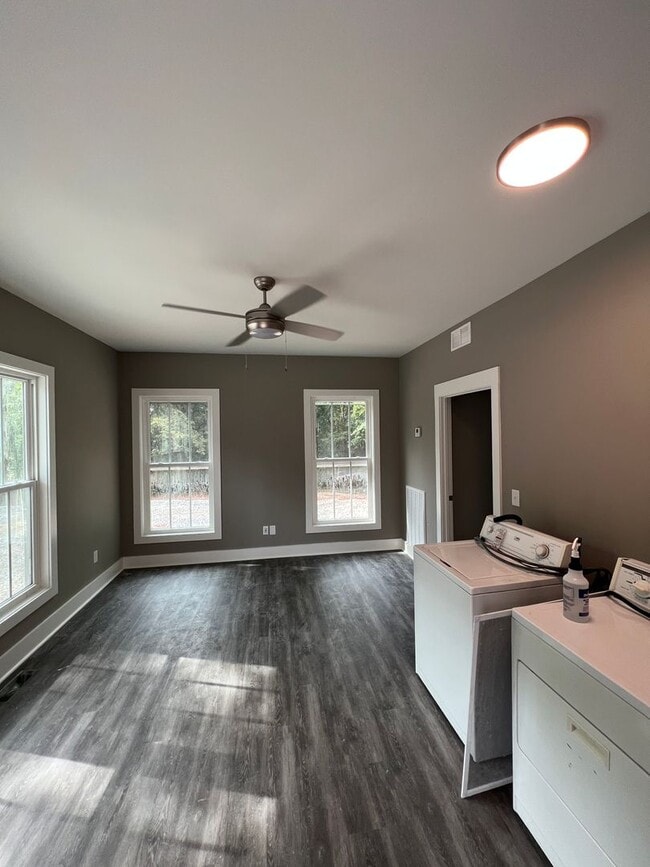 Photo - 1327 Park St Unit B