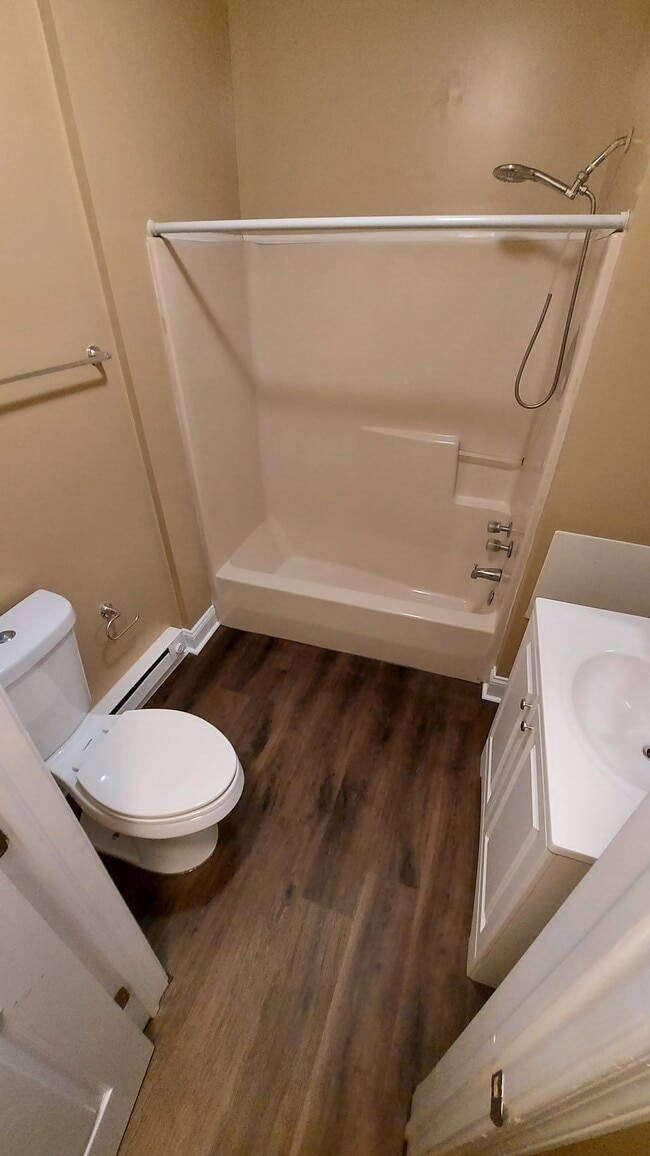Photo - 2272 N Bancroft St Unit 1