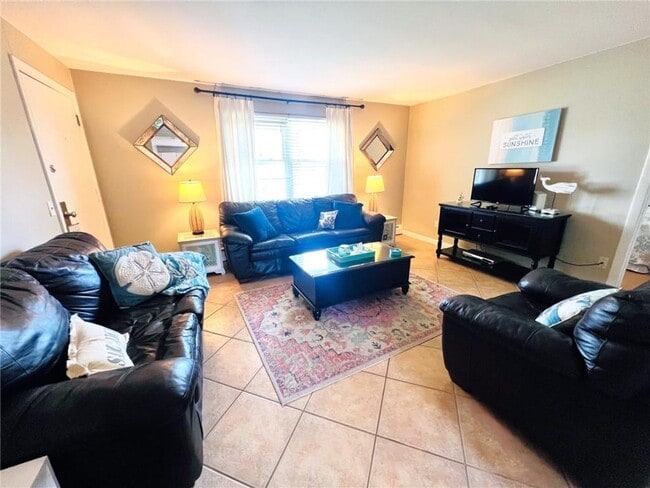 Building Photo - 70 Carroll Ave Unit 708 Rental