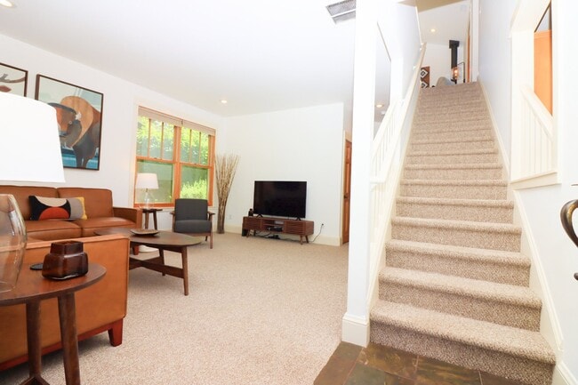 Photo - Fully Furnished home in Sisters Oregon