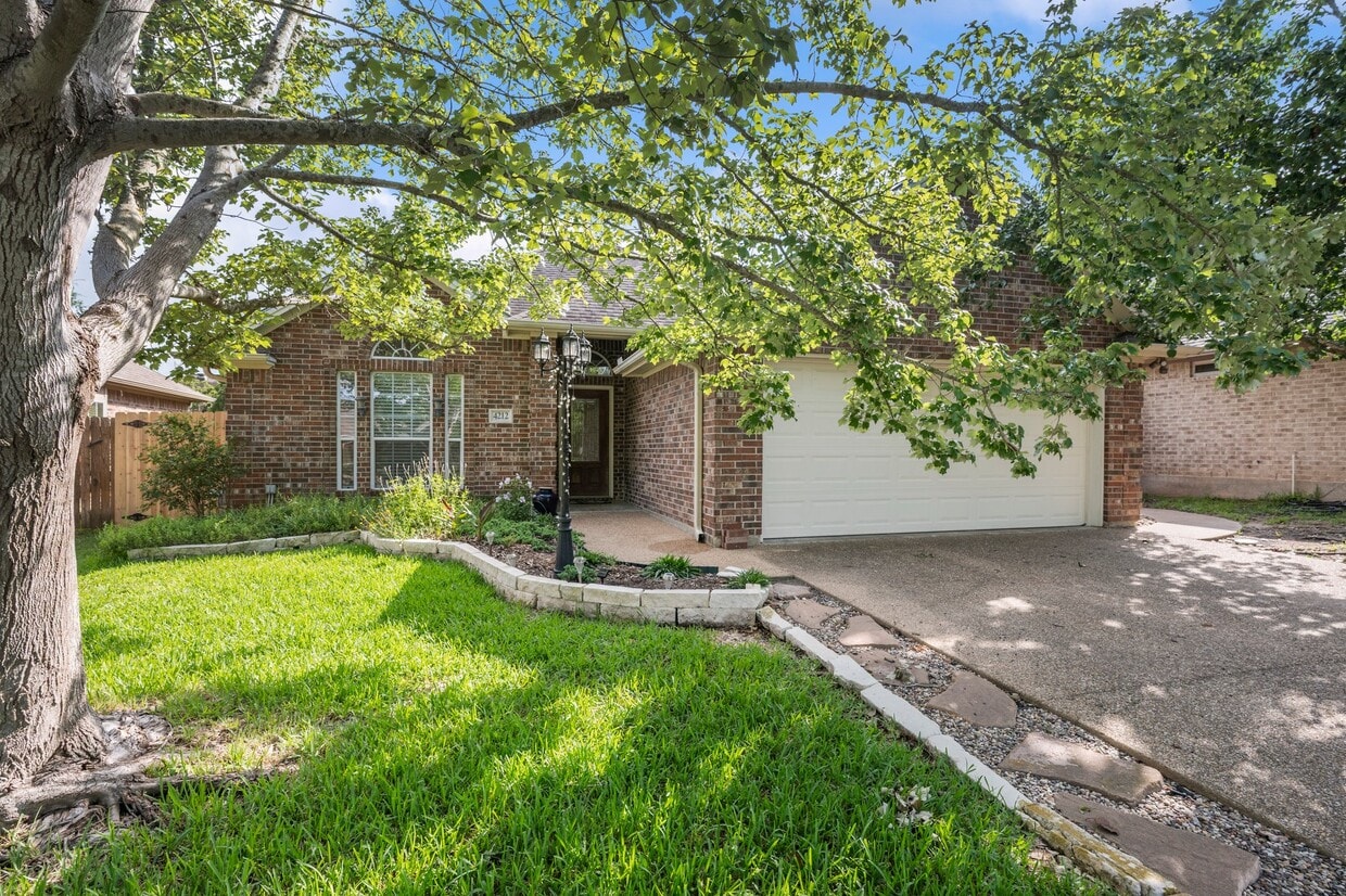 Photo - 4212 Drogo Ct (College Station, TX)
