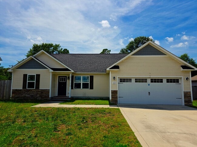 Building Photo - 3BD 2BA in Bradford Estates