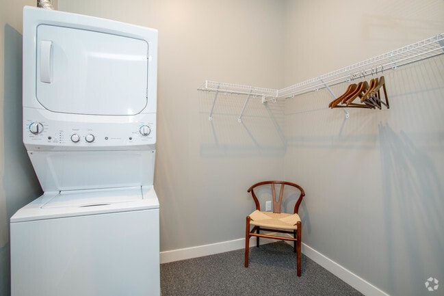 1BR, 1BA - 640 SF Model