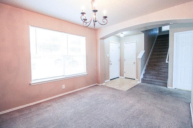 Photo - 126 Hallie Pass