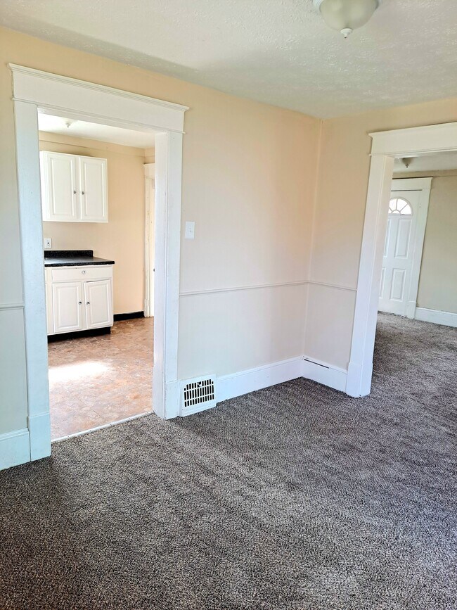 Photo - 2157 10th St SW