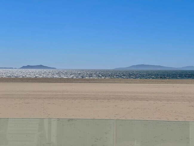 Photo - 3525 Ocean Dr