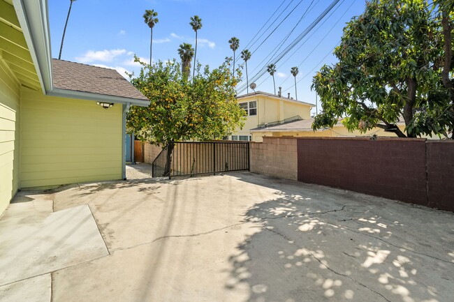 Photo - 5333 Monte Vista St