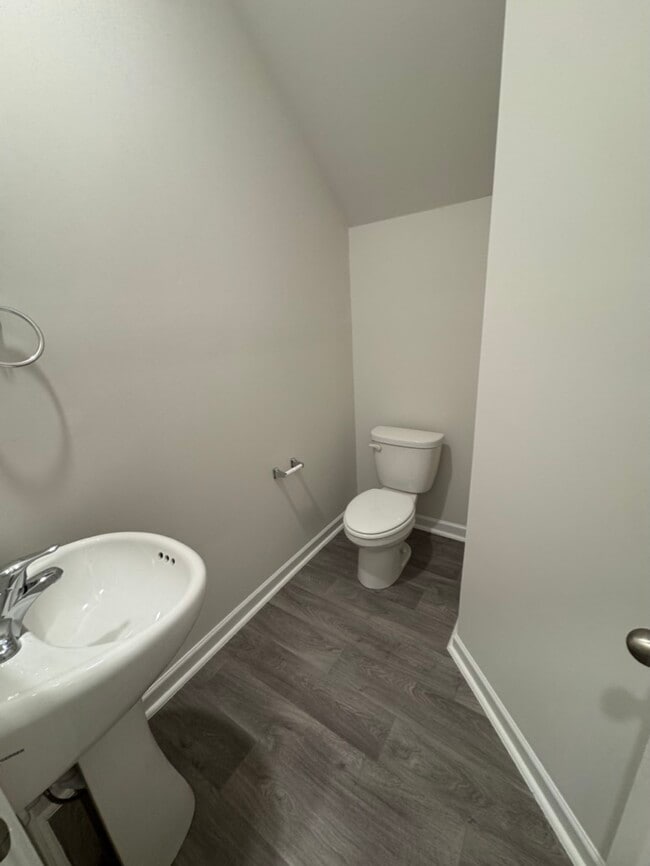 Photo - 1343 Amberview Ln