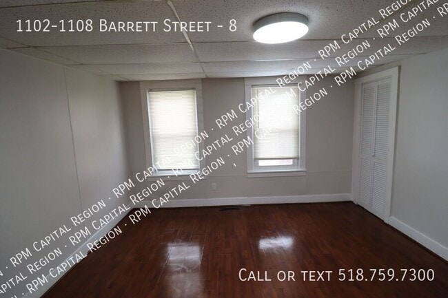 Building Photo - 1102-1108 Barrett Street-8 Unit 8