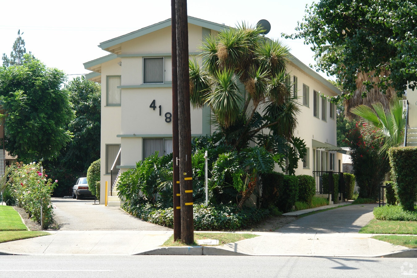 Photo - 418 W Alameda Ave