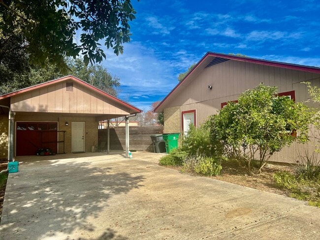 Photo - Cute Country Charmer!