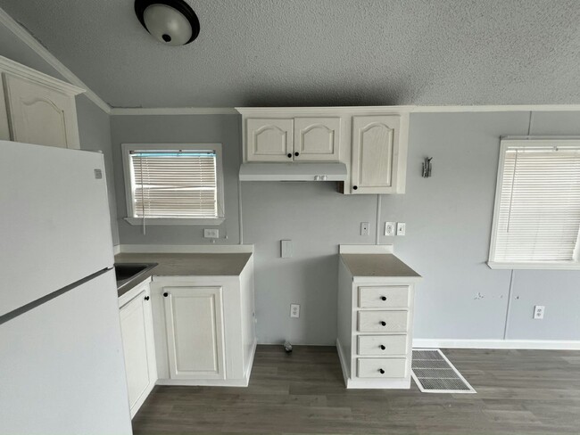 Photo - 137 N Anoka Ave