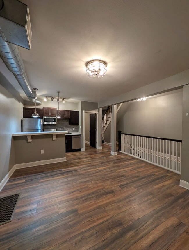 Building Photo - 5737 Kentucky Ave Unit Apt. #1