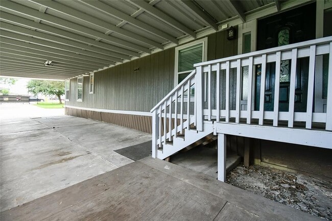 Photo - 22 Niederwald Dr